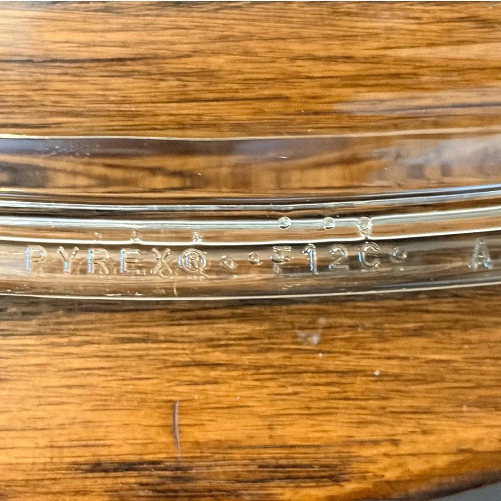 Corning Ware French White Oval Casserole Dish with Pyrex Glass Lid F-12-C 1.5 Qt